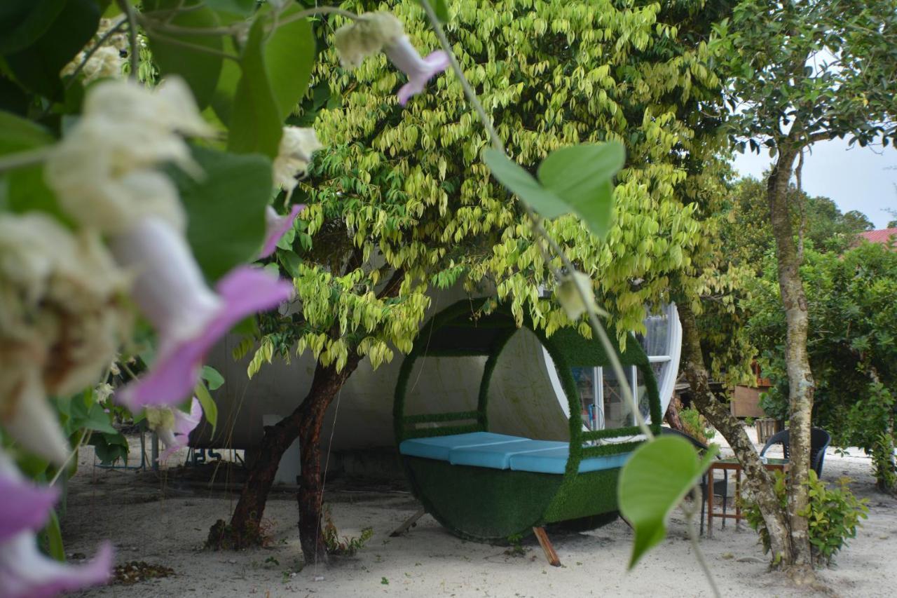 เดอะไปป์ รีสอร์ต Hotel เกาะรงสำลน ภายนอก รูปภาพ